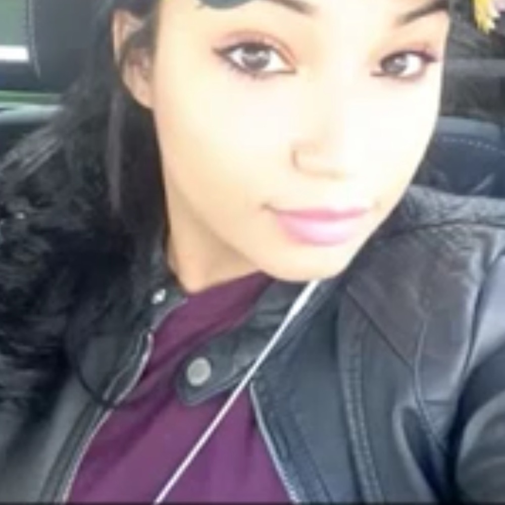 Meet your Posher, Stephany